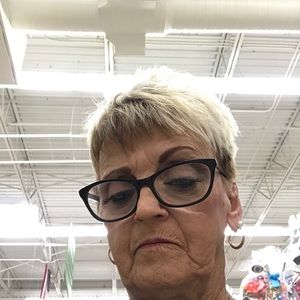 Meet your Posher, Brenda